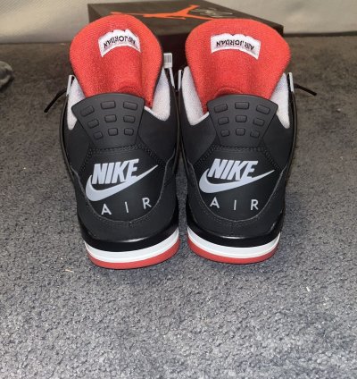 Air Jordan 4 Bred 2019