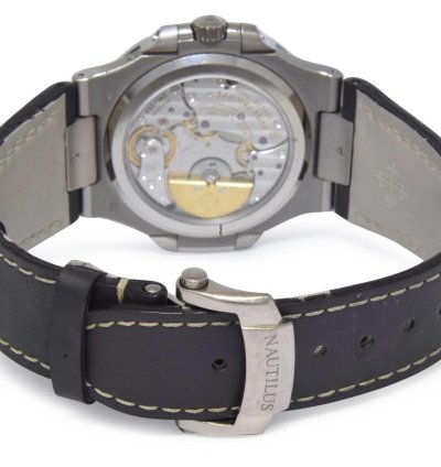 Patek Philippe Nautilus 5712 Nautilus Complication 18k White Gold Watch 5712g-001