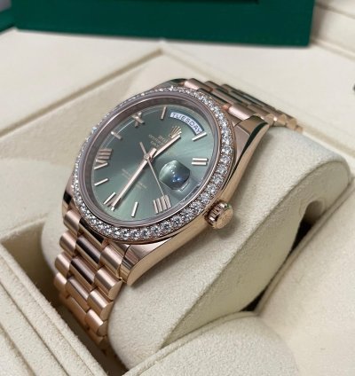 Rolex Day-date 40 40mm Rose Gold 228345rbr Diamond Bezel Olive Green Roman Dial President Bracelet