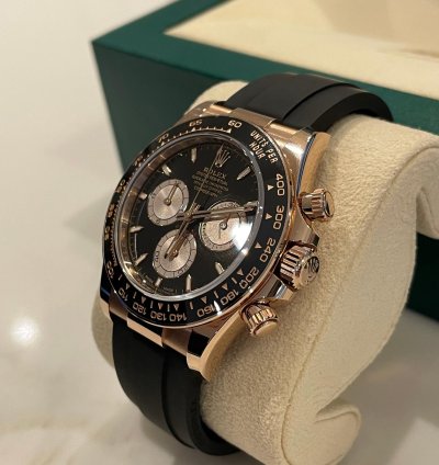 Rolex Daytona Cosmograph Daytona Black Dial Rose Gold Oysterflex 2024