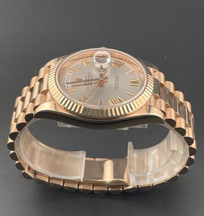 Rolex Day-date 40 40mm Rose Gold Silver Roman Dial