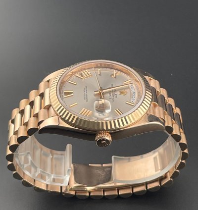 Rolex Day-date 40 40mm Rose Gold Silver Roman Dial