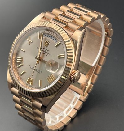 Rolex Day-date 40 40mm Rose Gold Silver Roman Dial