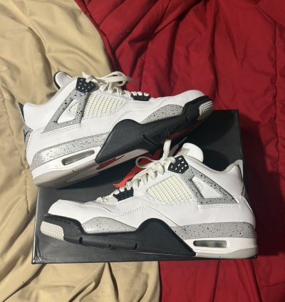 Air Jordan 4 Cement