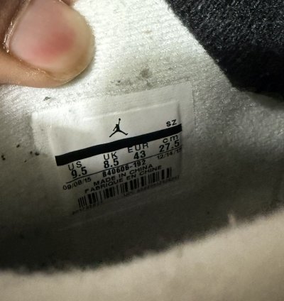 Air Jordan 4 Cement