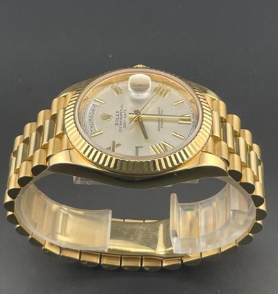 Rolex Day-date 40 40mm Silver Roman Dial