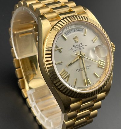 Rolex Day-date 40 40mm Silver Roman Dial