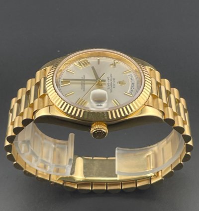 Rolex Day-date 40 40mm Silver Roman Dial