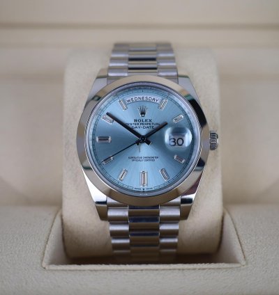 Rolex Day-date 40 40mm Smooth Bezel Platinum Ice Blue Baguette Diamond Dial Presidential Band