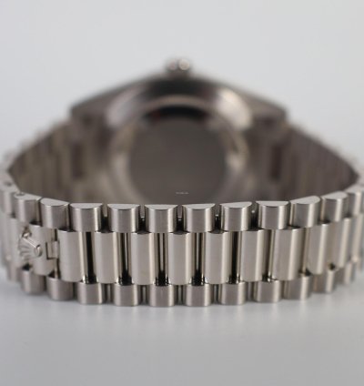 Rolex Day-date 40 40mm Smooth Bezel Platinum Ice Blue Baguette Diamond Dial Presidential Band