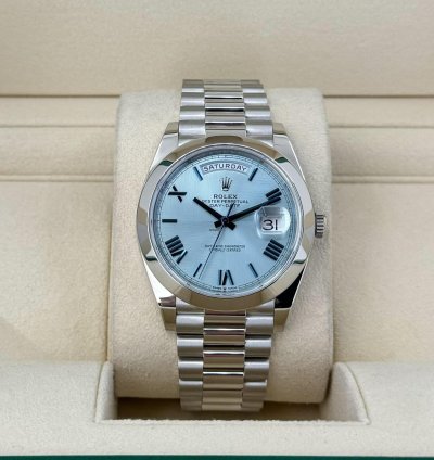 Rolex Day-date 40 40mm Smooth Bezel Platinum Ice Blue Roman Dial Presidential Band 228206