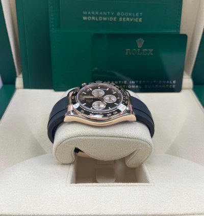 Rolex Daytona Cosmograph Daytona Black Sundust Index Dial Oysterflex Strap 126515ln