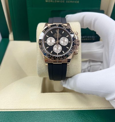 Rolex Daytona Cosmograph Daytona Black Sundust Index Dial Oysterflex Strap 126515ln