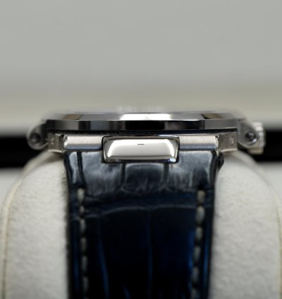 Patek Philippe Nautilus 5712g-001 Full Set 2015