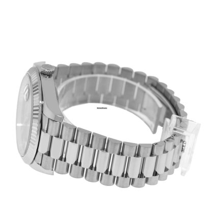 Rolex Day-date 40 40mm White Gold Blue Roman Dial President 228239
