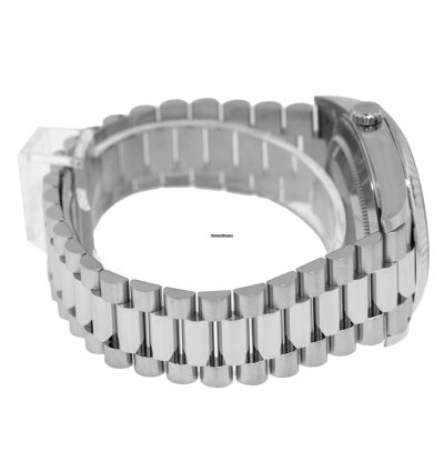 Rolex Day-date 40 40mm White Gold Blue Roman Dial President 228239