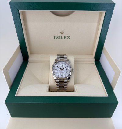 Rolex Day-date 40 40mm White Gold Fluted Bezel Meteorite Baguette Diamond Dial Presidential Band