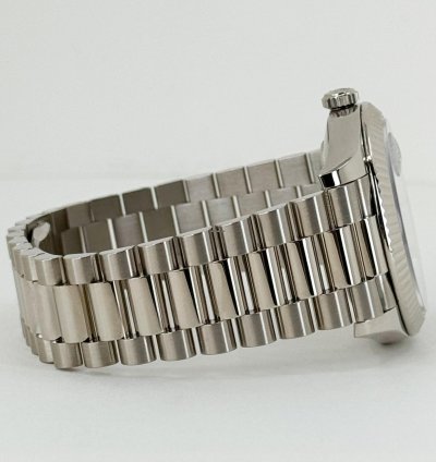 Rolex Day-date 40 40mm White Gold Fluted Bezel Meteorite Baguette Diamond Dial Presidential Band