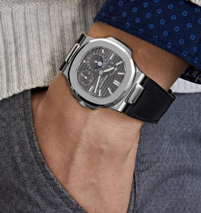 Patek Philippe Nautilus 5712g-001 Moon Phases