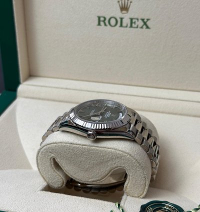 Rolex Day-date 40 40mm White Gold Olive Dial 2021