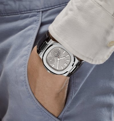 Patek Philippe Nautilus 5712g-001 Moon Phases 2022