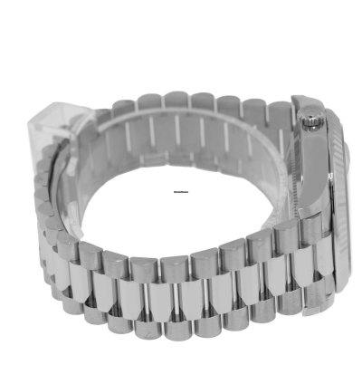 Rolex Day-date 40 40mm White Gold White Roman Dial President 228239