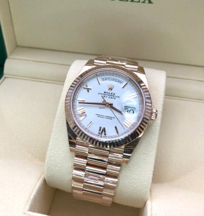 Rolex Day-date 40 40mm White Roman