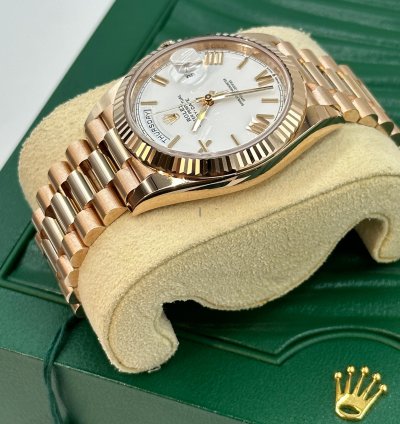Rolex Day-date 40 40mm White Roman 2022