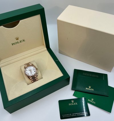 Rolex Day-date 40 40mm White Roman 2022