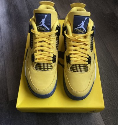 Air Jordan 4 Retro Lightning Shoes Size 9 5