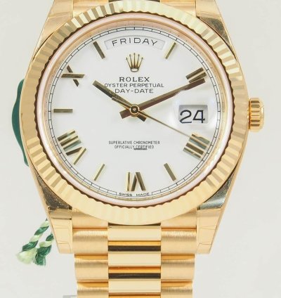 Rolex Day-date 40 40mm White Roman Dial 18k Yellow Gold President