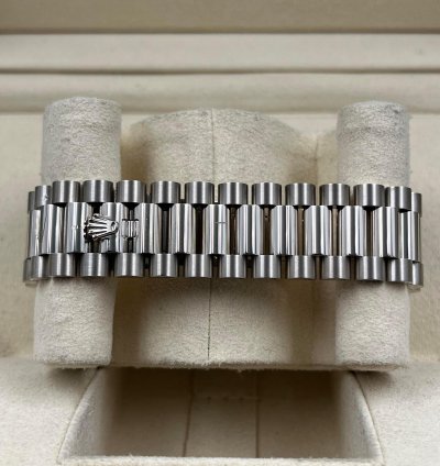Rolex Day-date 40 40mm White Roman Dial White Gold Bracelet 228349rbr Unworn 2022