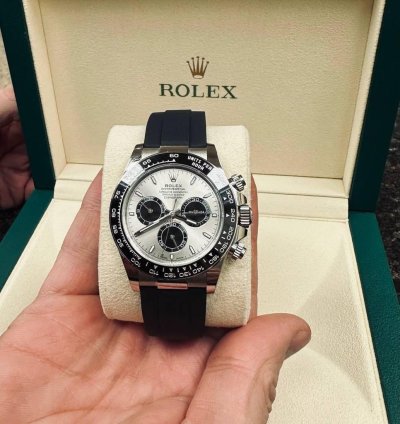 Rolex Daytona Cosmograph Daytona Dicembre 2024 Nuovo Mai Indossato