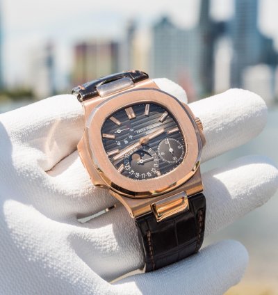 Patek Philippe Nautilus 5712r-001 Brown Dial
