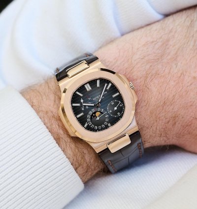 Patek Philippe Nautilus 5712r-001 Discontinued