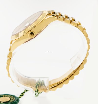 Rolex Day-date 40 40mm Yellow Gold Champagne Roman Dial Fluted Bezel 228238