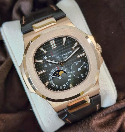 Patek Philippe Nautilus 5712r-001 New Unworn