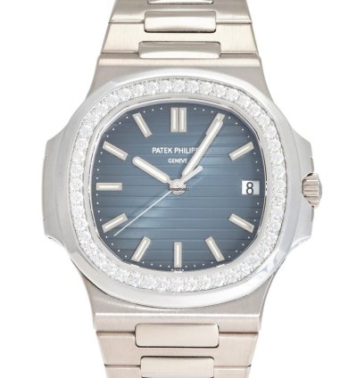 Patek Philippe Nautilus 5713 1g-001 Automatic White Gold Good