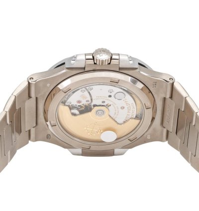Patek Philippe Nautilus 5713 1g-001 Automatic White Gold Good