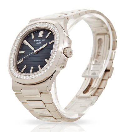 Patek Philippe Nautilus 5713 1g-001 White Gold - With Box - Service By Patek In 2023