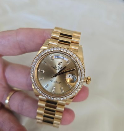 Rolex Day-date 40 40mm Yellow Gold Rolex Factory Diamond Dial