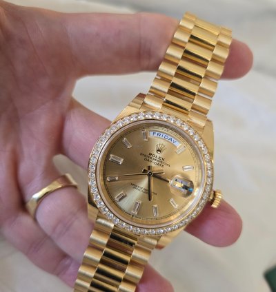 Rolex Day-date 40 40mm Yellow Gold Rolex Factory Diamond Dial