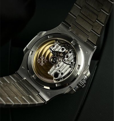 Patek Philippe Nautilus 5719 1g-001