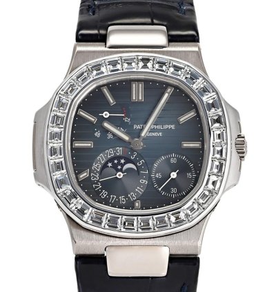 Patek Philippe Nautilus 5722g-001 Automatic White Gold Good