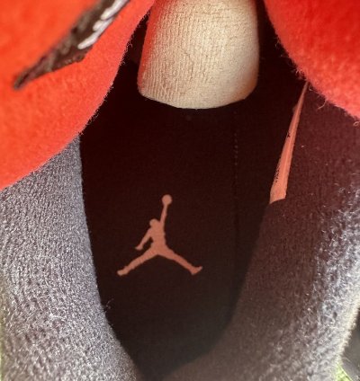Air Jordan 4 Retro Red Thunder