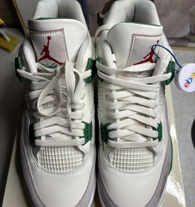Air Jordan 4 Retro Sb