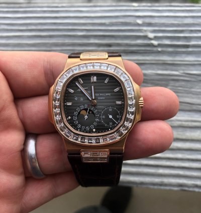 Patek Philippe Nautilus 5724r-001 Rose Gold Nautilus