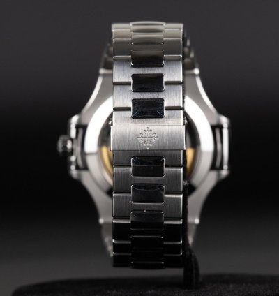 Patek Philippe Nautilus 5726 1a Nautilus Annual Calendar Grey Dial