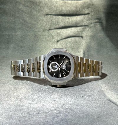 Patek Philippe Nautilus 5726 1a-001