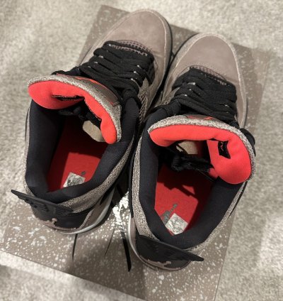 Air Jordan 4 Retro Taupe Haze 2021